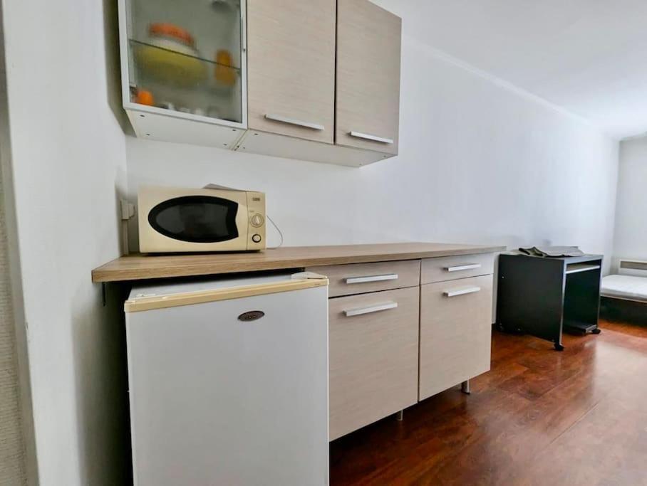 Studio Spacieux - Calme & Tout Equipe Avec Wifi Grenoble Extérieur photo